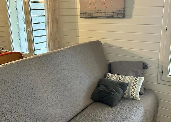 Grand Pour 6 à 8, Wifi Chalet Gruissan